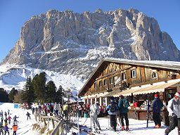 Skiurlaub in den Dolomiten bei Wolkenstein